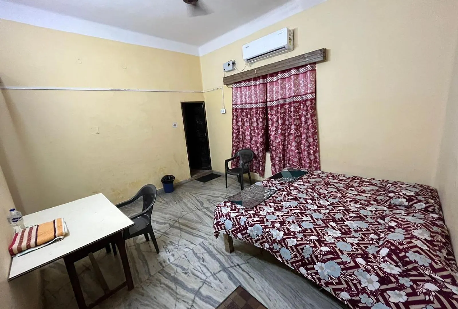 Vishwa Deva Homestay Varanasi 0*,  India